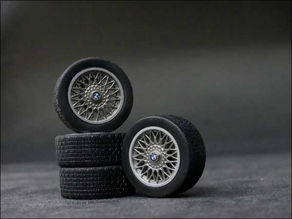 1:18 BMW E30 M3 Felgensatz